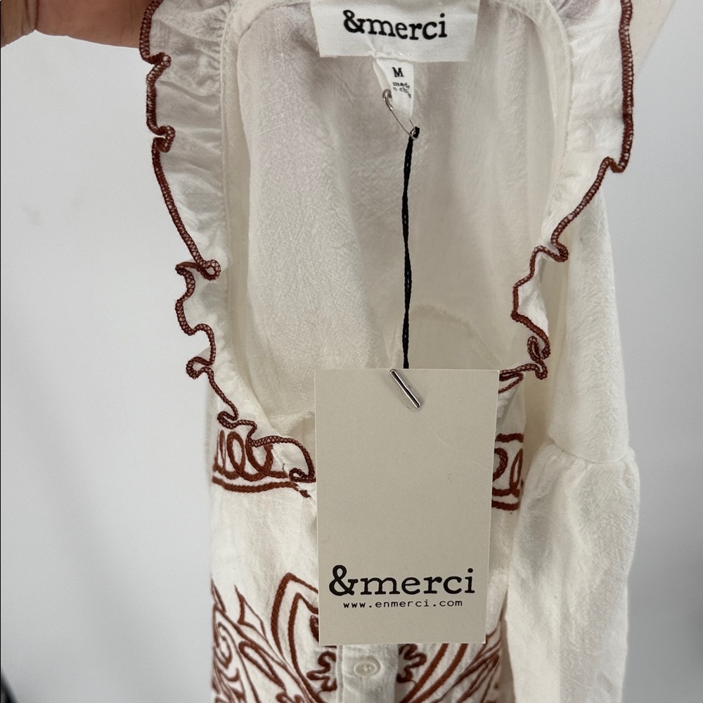 NWT &merci Western Embroidered Top In White SIZE M - Picture 9 of 11